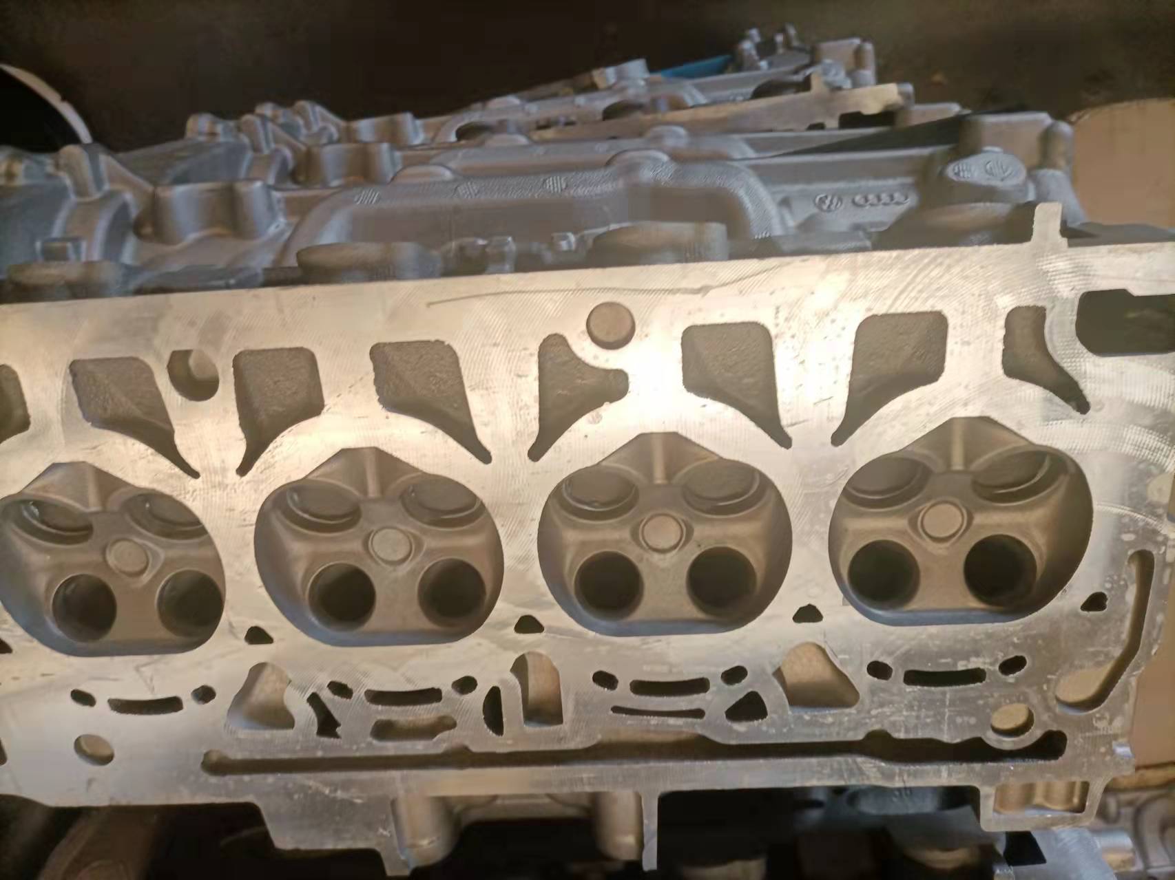 汽車缸蓋 氣道內(nèi)檢測設(shè)備 機器視覺整機